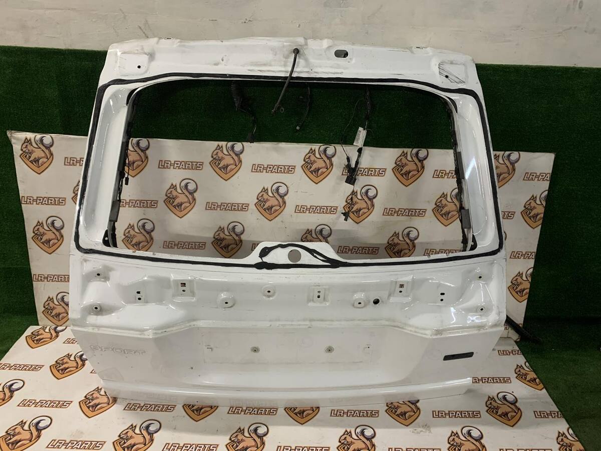 LR045395 Pokrywa bagażnika bez zawiasów Lada po 2010 RANGE ROVER SPORT L320 2005-2012 używane